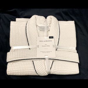 NWT Boll and Branch waffle robe